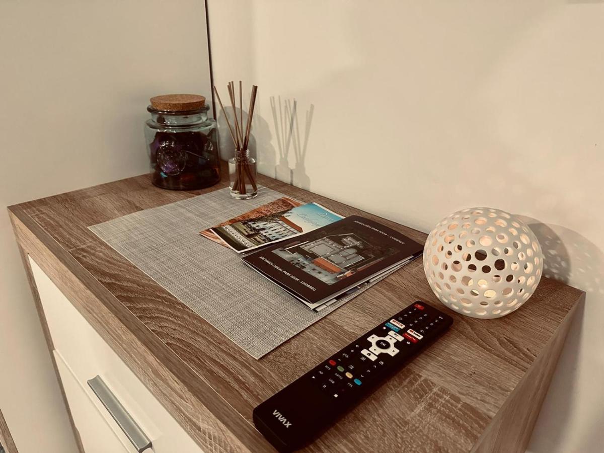 Iovia Place Apartment *